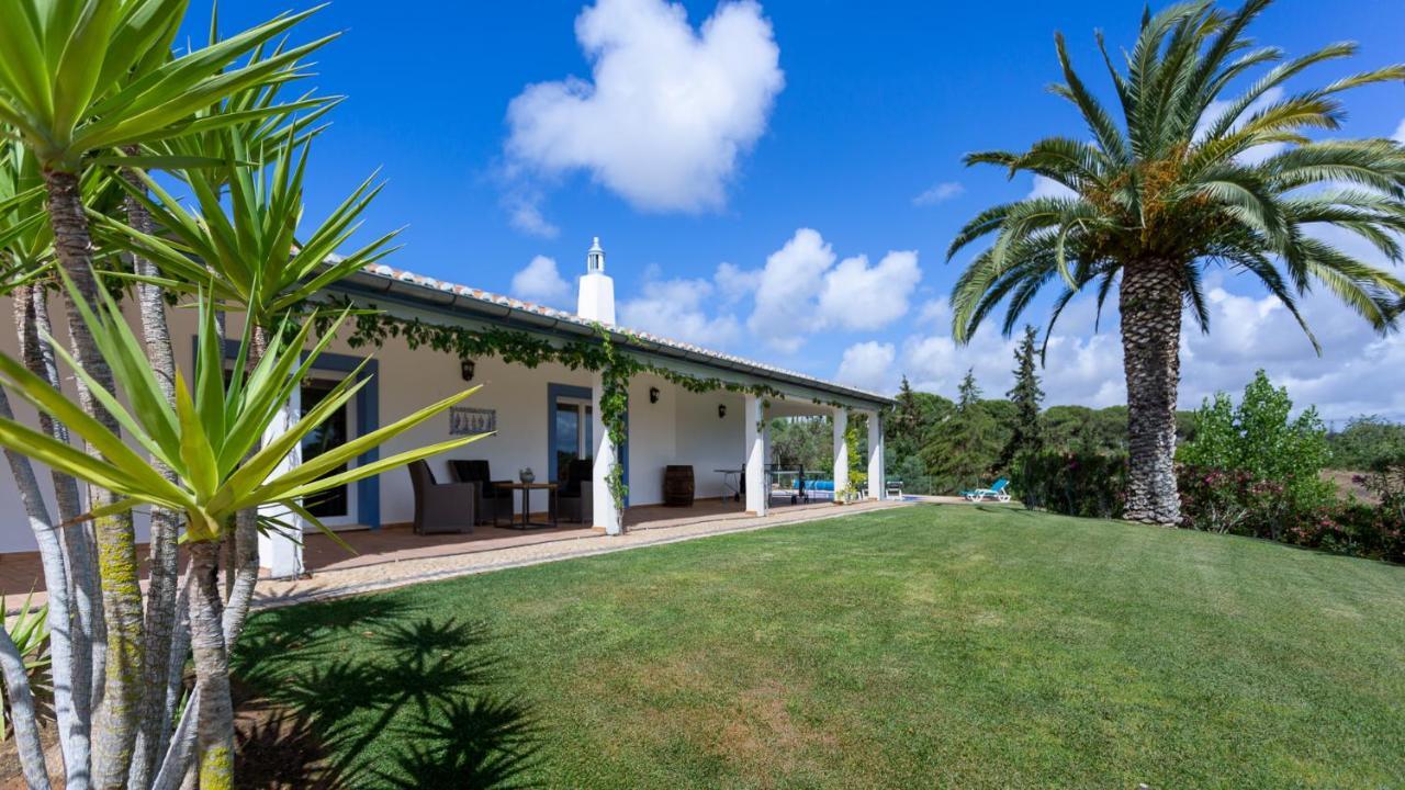 Luxury With Pool In Vineyard Near The Porches (Algarve)