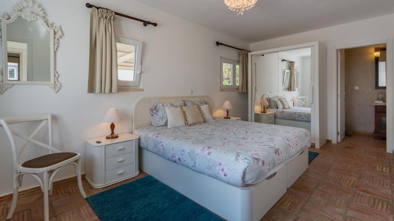 Luxury With Pool In Vineyard Near The *